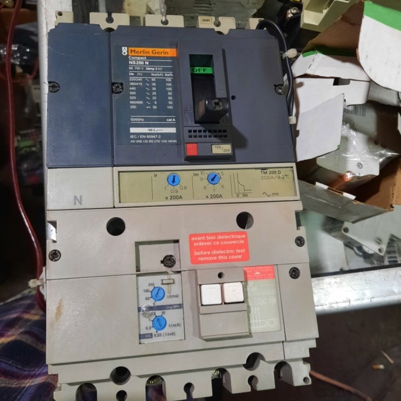 ELCB RCCB RCBO MERLIN GERIN Vigi NS250 N 160/200A 3p+N