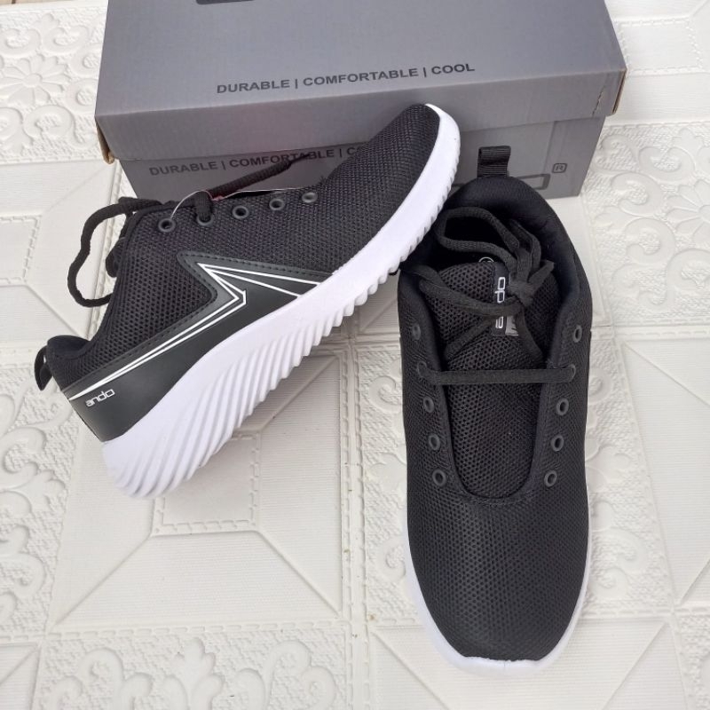 Sepatu Ando hitam/putih