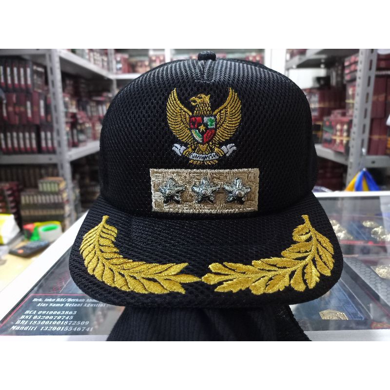 

TOPI CAMAT BAHAN JARING WARNA HITAM MELATI 3SILVER