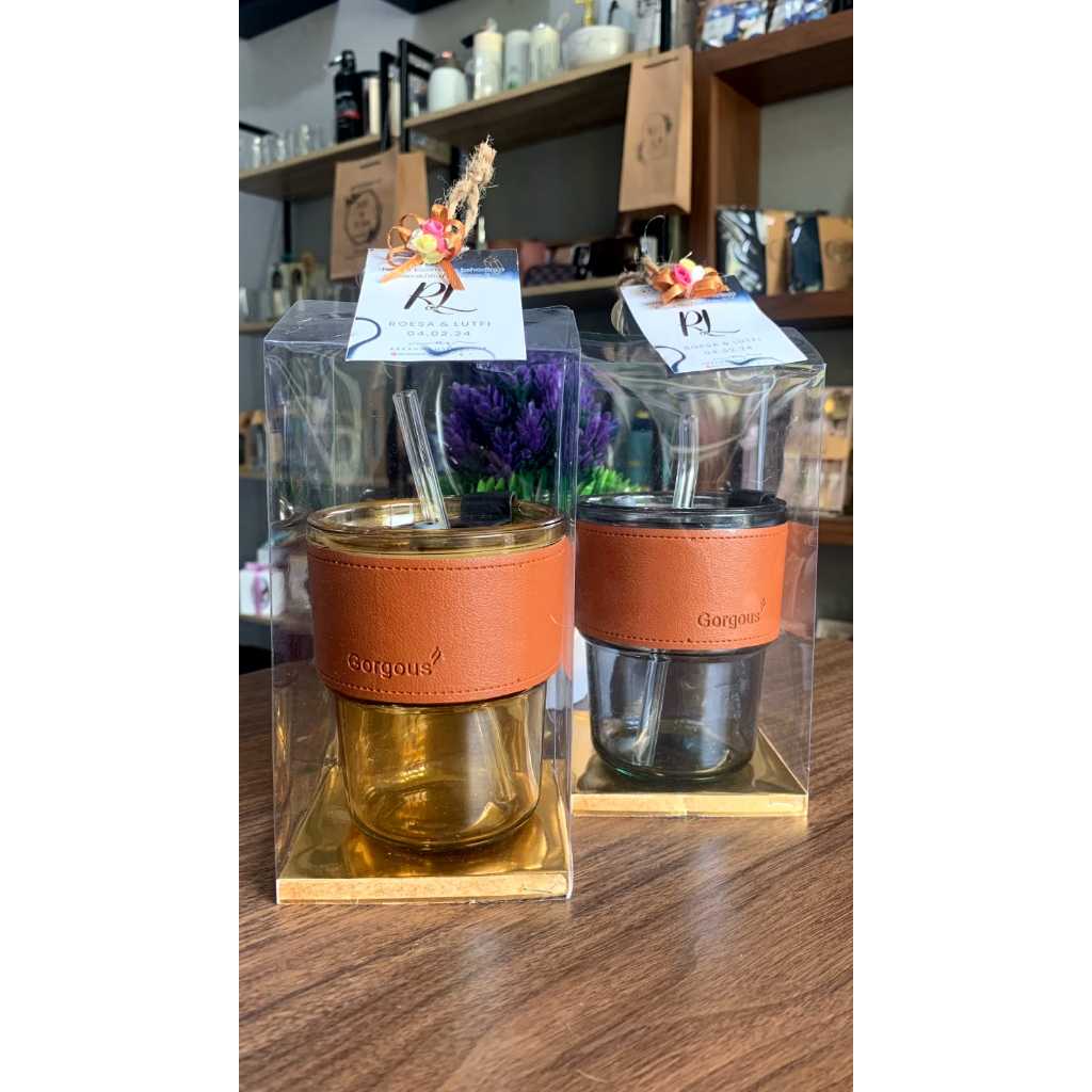 

Kotak Mika Gorgous Dan Box Polos