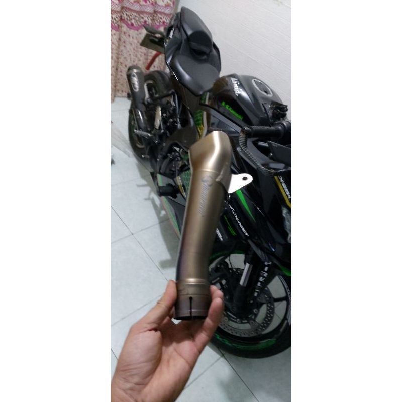 Knalpot Akrapovic megaphone original titanium