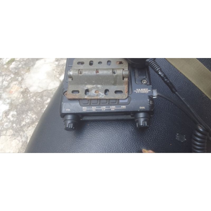 YAESU FT1500