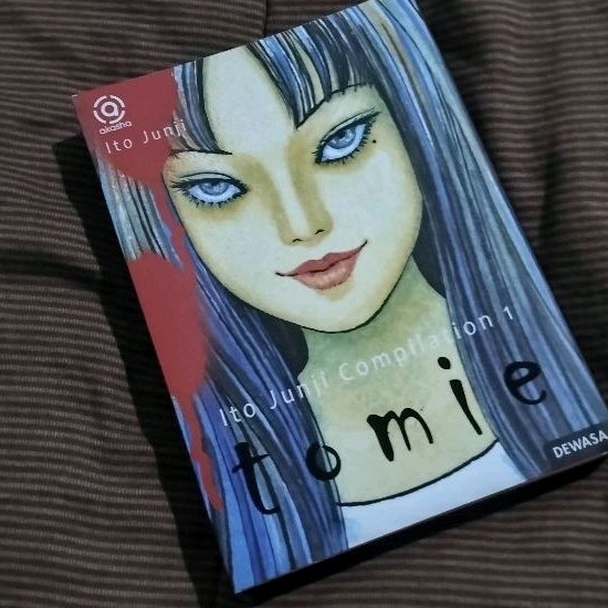 Manga Tomie Junji Ito Compilation 1 [PRELOVED] CEK DESC