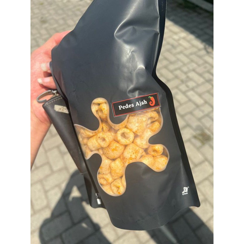 

Krupuk macaroni, kemasan pouch 100gr