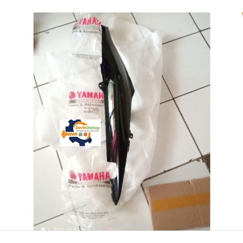 BODY BELAKANG KIRI JUPITER Z1 HITAM METALIK ORIGINAL