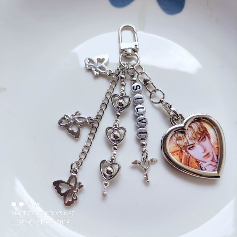 Keychain frame besi custom nama