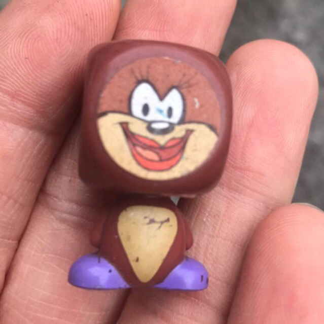 SHEILA LOONEY TUNES FIGURE