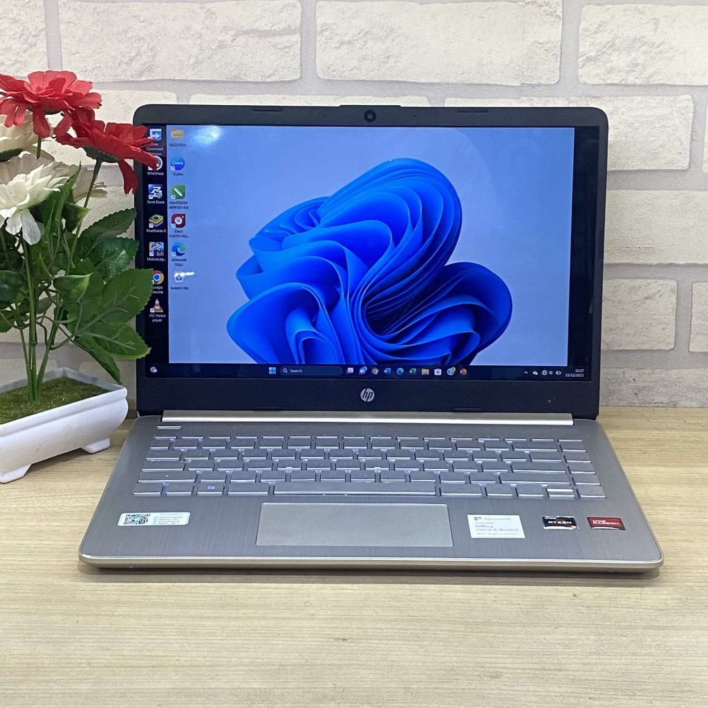 HP 14S FQ1006AU AMD RYZEN 5 RAM 8 SSD  MURAH