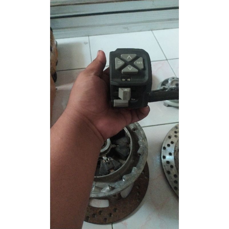 Holder Kiri KTM DUKE 690