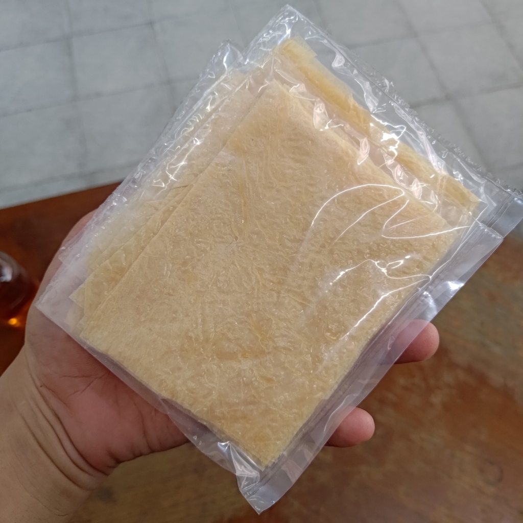 

Kulit Tahu Lembaran Untuk Dimsum 12x12cm / Humok Bungkus Hekeng Gohiong Ngohiong