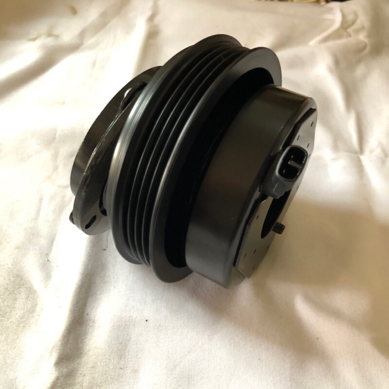 Magnet Clutch Pully Compressor AC Mobil Suzuki Aerio Pokka (7800)