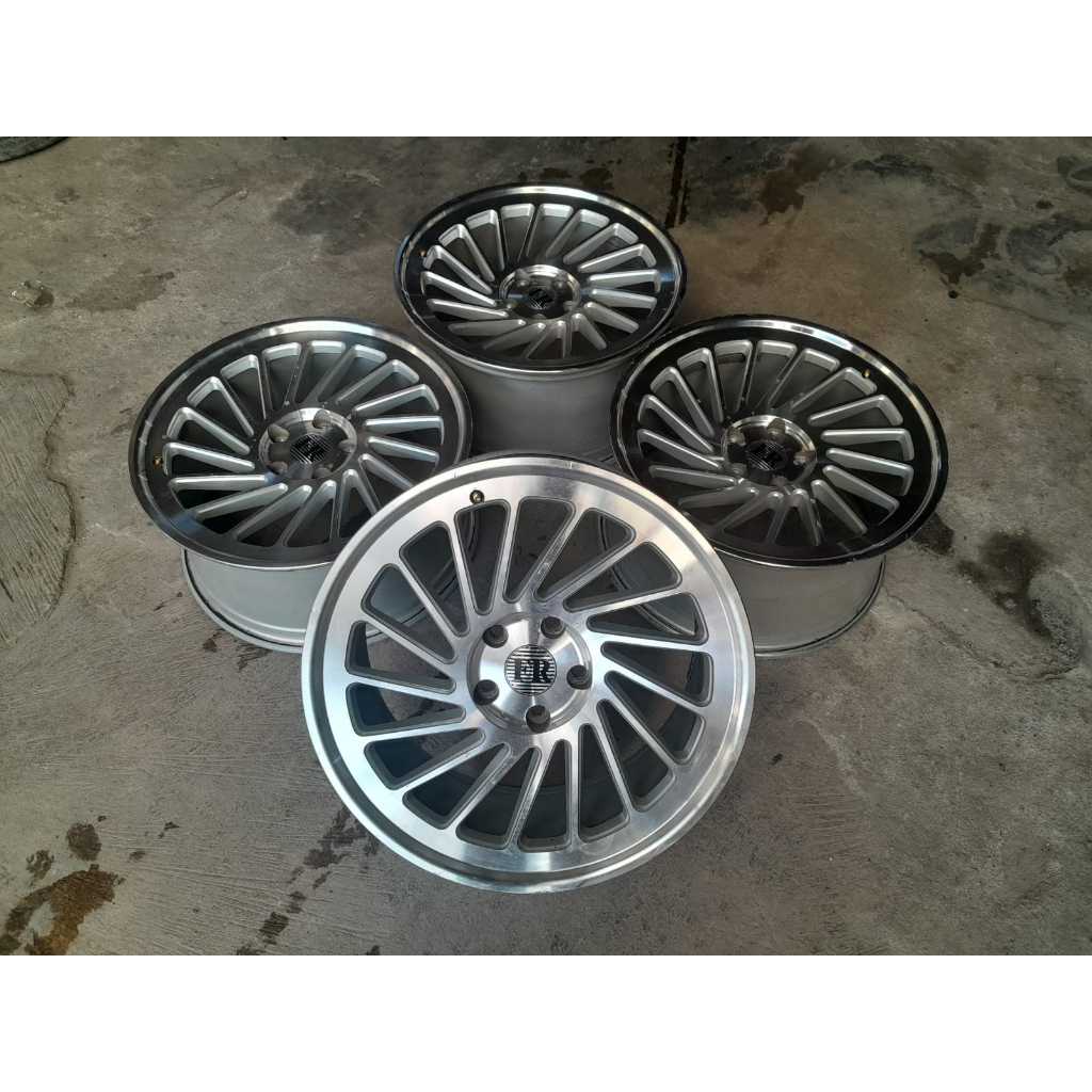 VELG MOBIL BEKAS R18 BAUT 5 VOSSEN R18X8 5X114,3ETS-P