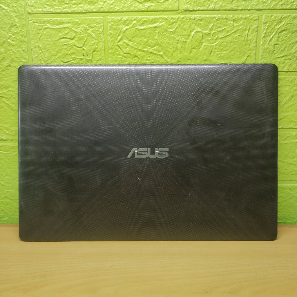 Kesing Casing Led Cover Atas Top Case Laptop Asus X450J