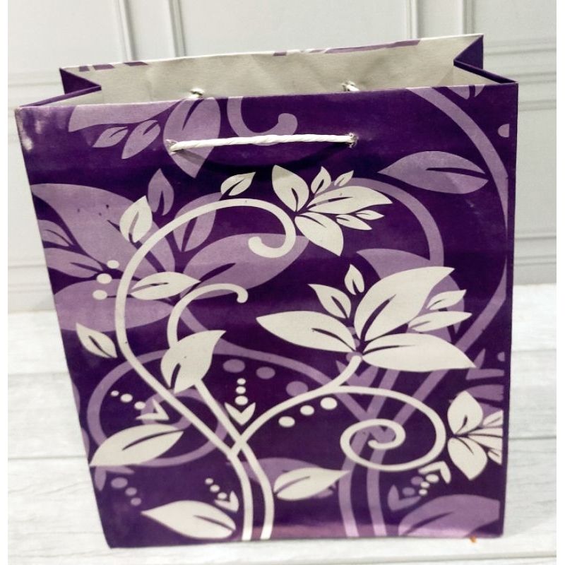 

paper bag motif bunga ungu/paper bag bunga