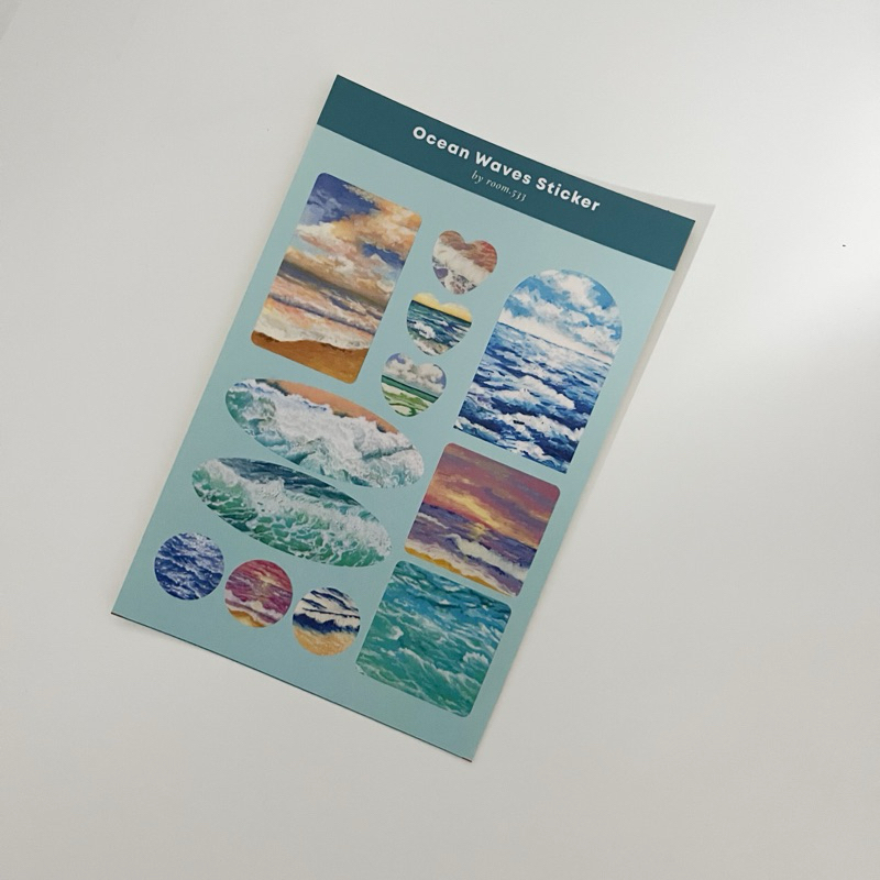 

[room.533] ocean waves sticker