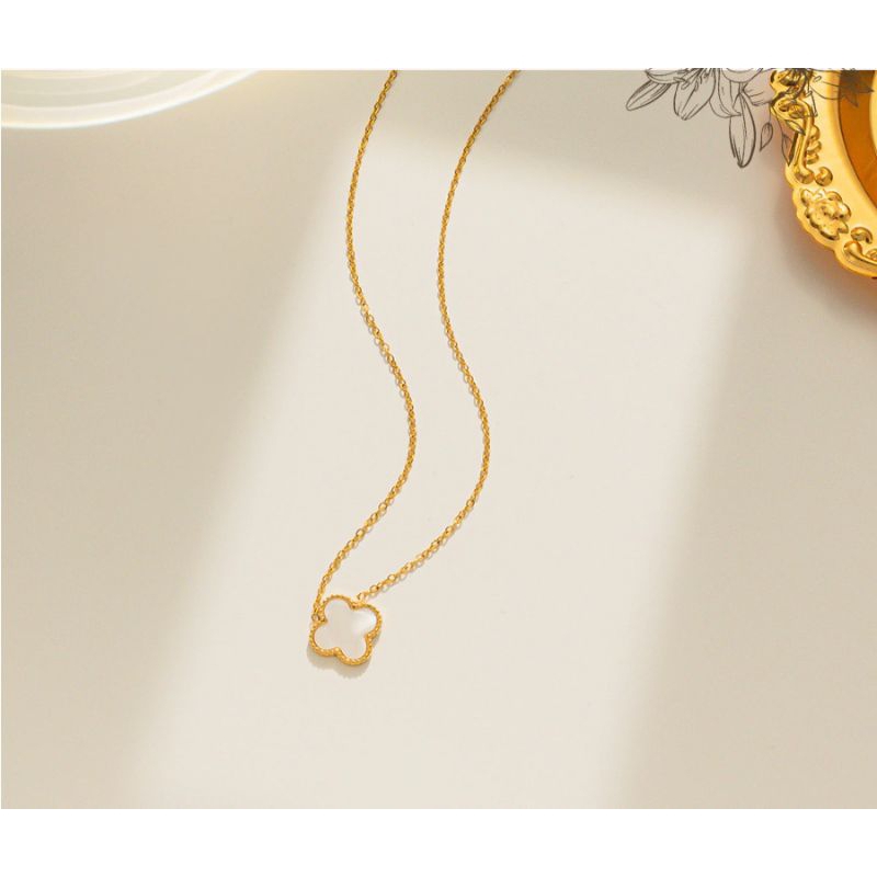 KALUNG TITANIUM WANITA ASLI RANTAI BUNGA CLOVER PUTIH BOLAK BALIK