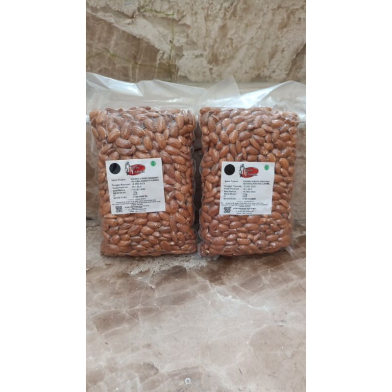 

Kacang Almond Panggang Kupas 1 Kg