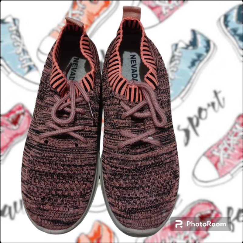 Sepatu Kets Wanita (Merah/Putih)