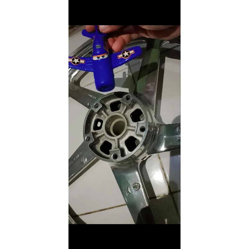 Velg Yamaha Vixion old