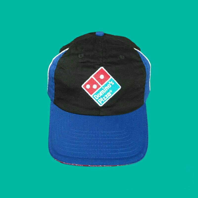 Topi Domino's Pizza