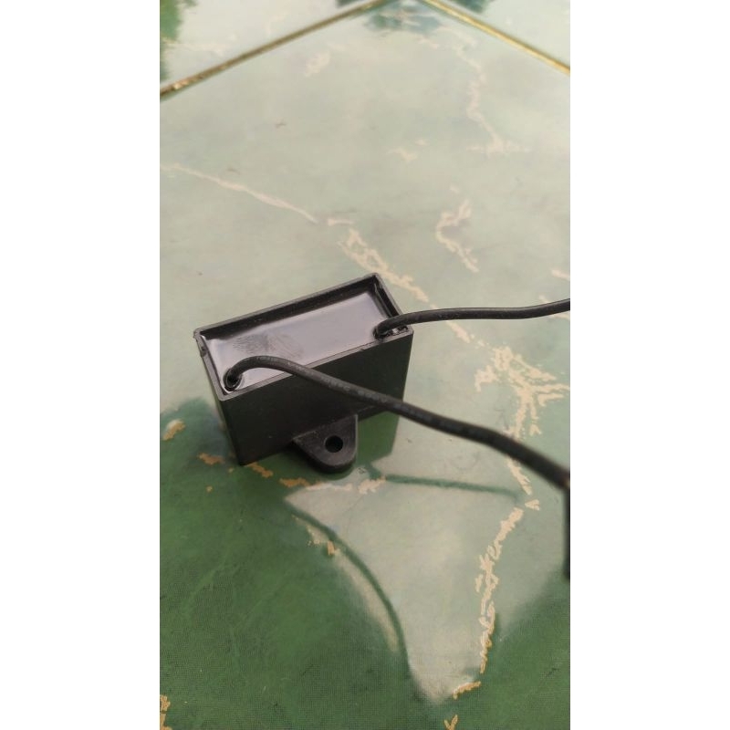 Kapasitor CBB61 8UF 500VAC