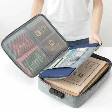 Tas Dokumen Penting Anti Air Dengan Kunci Angka Tempat Penyimpanan Passport Portable Waterproof