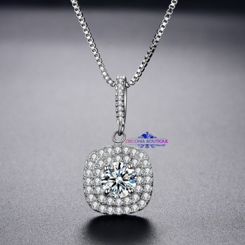Kalung Liontin Zirconia Persegi Halo