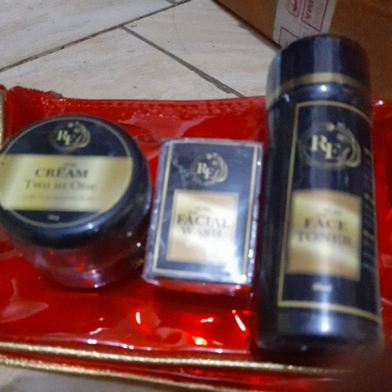 PAKET RE GLOW NON SUNBLOCK RATU ENTOK (BISA COD)