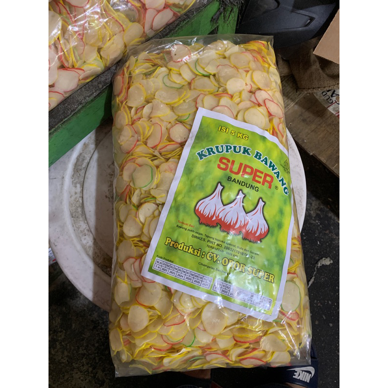 

Kerupuk Bawang Super 1 bal isi 5 kg