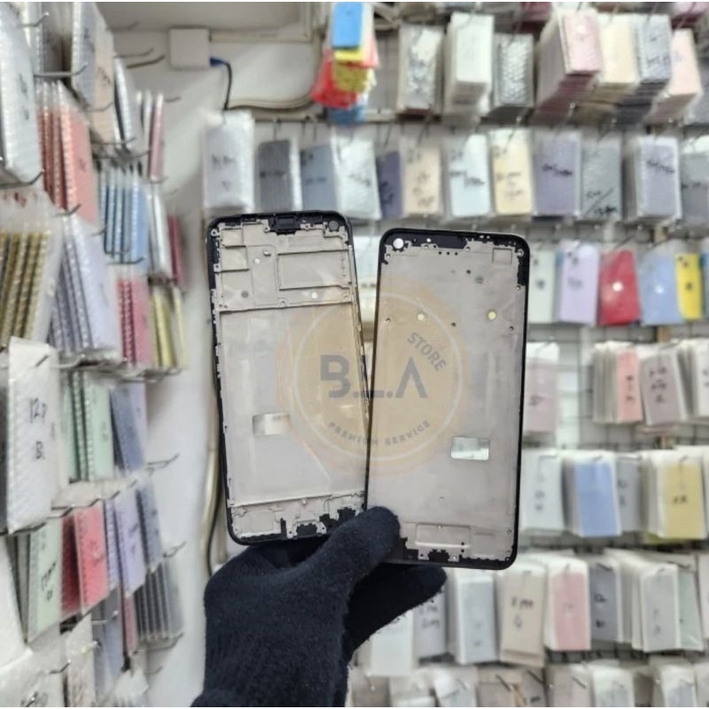 FREME LCD TATAKAN LCD TULANG TENGAH LCD REALME 7i / REALME C17