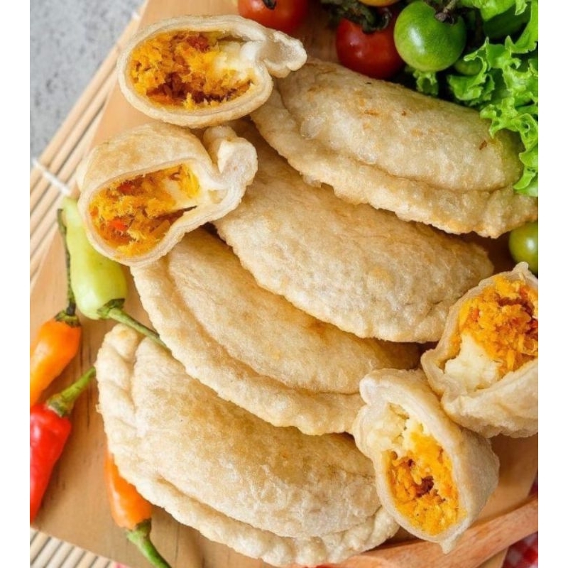 

cireng ayam suwir isi 10