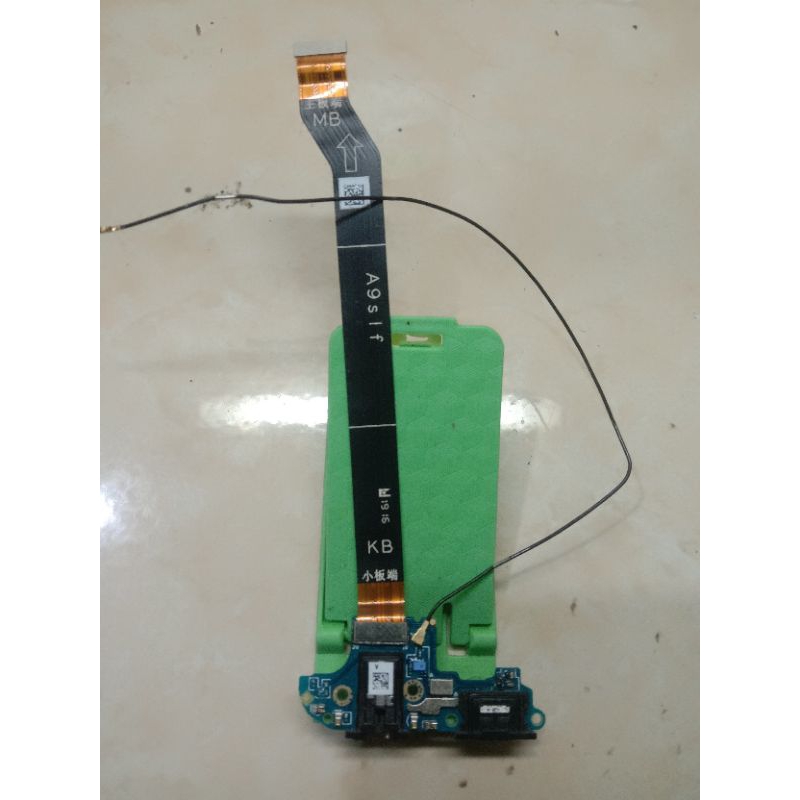 Papan cas+flexible cas Realme 3 original