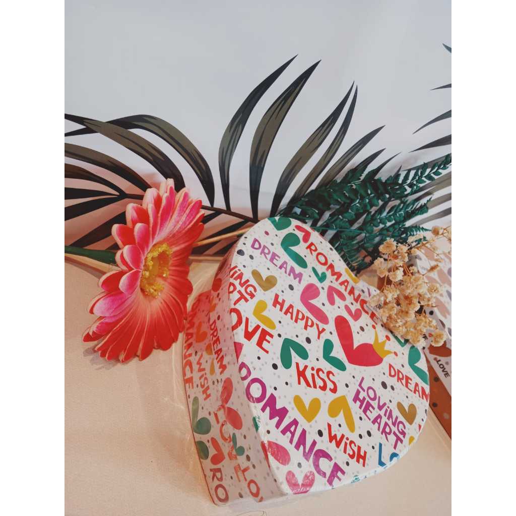 

Gift Box Heart Shape A / Kotak Kado Kiky Heart Shape Box / Gift Box Model Love