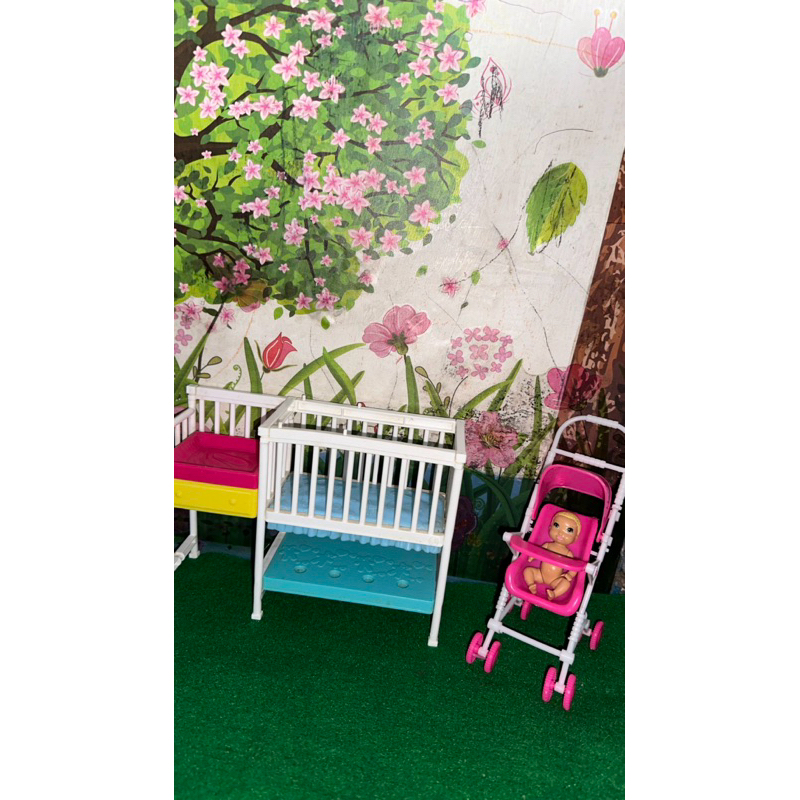 preloved mainan barbie bayi kasur bayi stroller bayi barbie