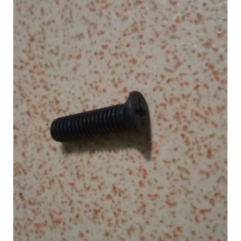 Baut drat kiri kepala bor