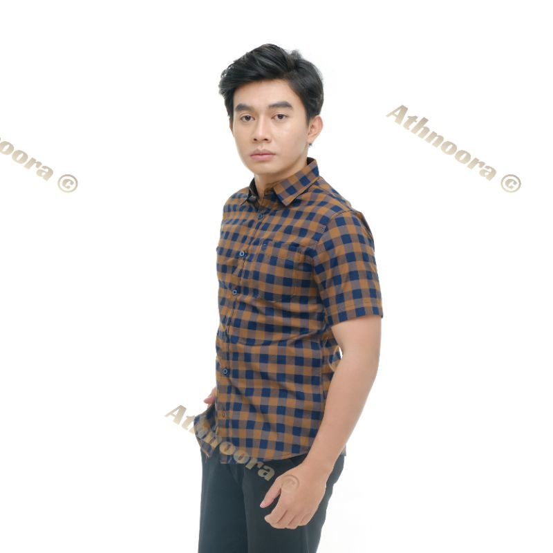 Kemeja pria motif kotak kotak lengan pendek warna coklat size M L XL
