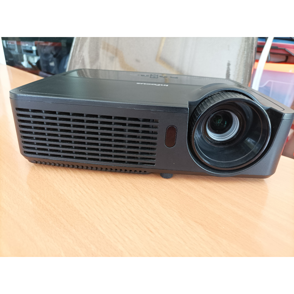 PROYEKTOR SECOND INFOCUS IN 112