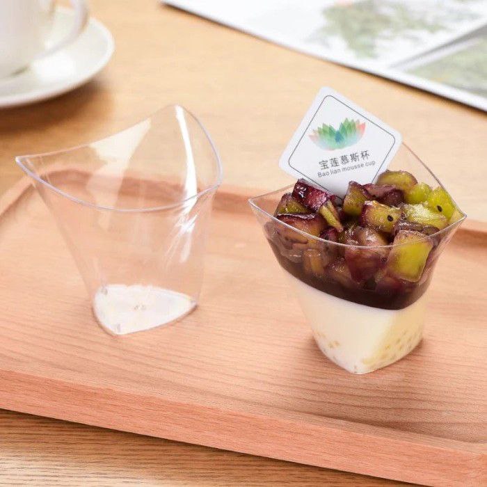 Cup puding unik wadah puding segitiga 3 gelombang CH 29 110 ml isi 10 pcs