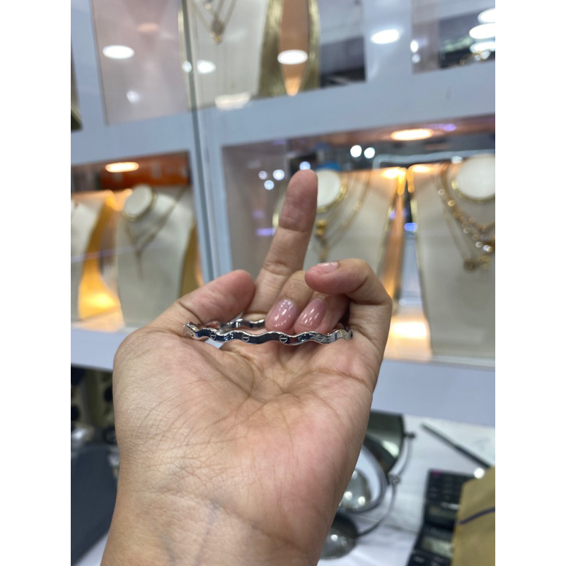 gelang oval mode polos, simple cartier putih kuning