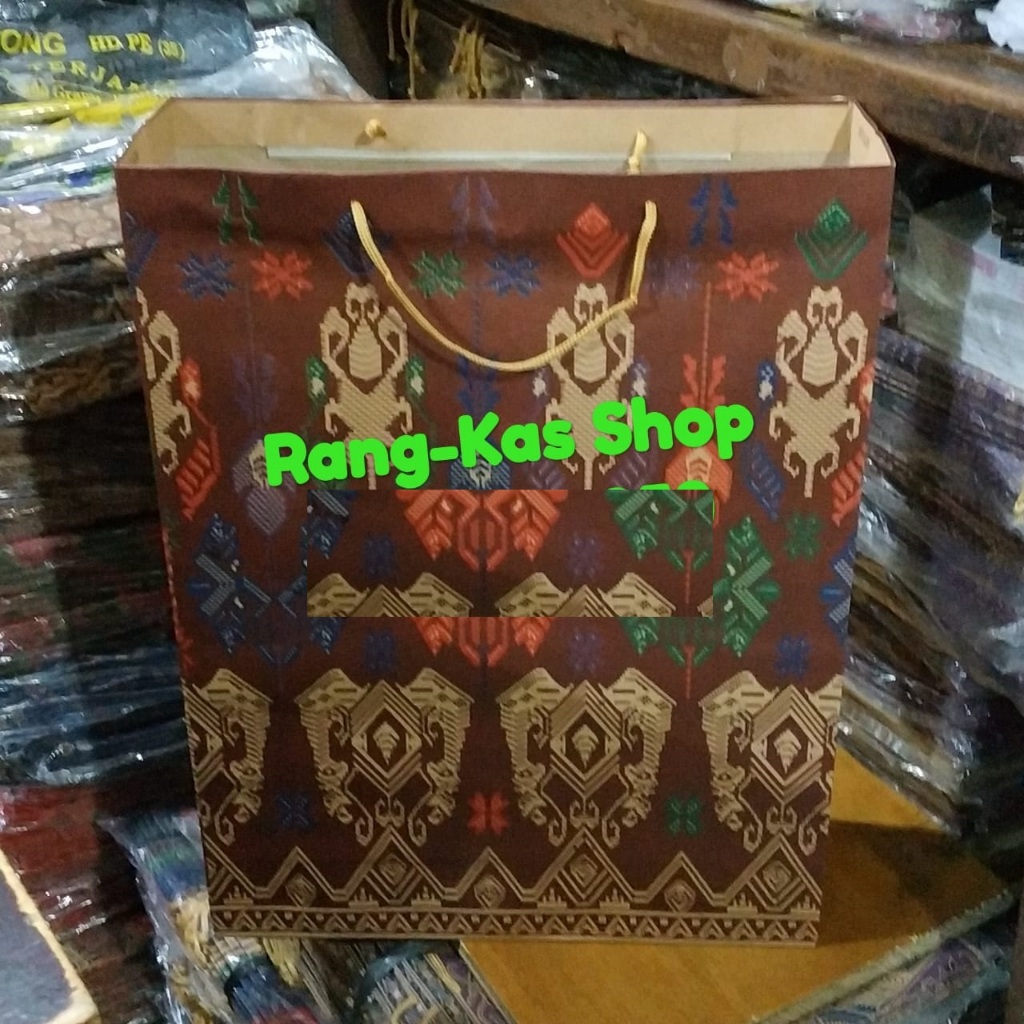 

Paper bag Batik Buku Small samson doff