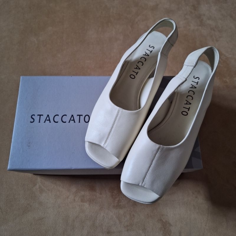 preloved sepatu staccato