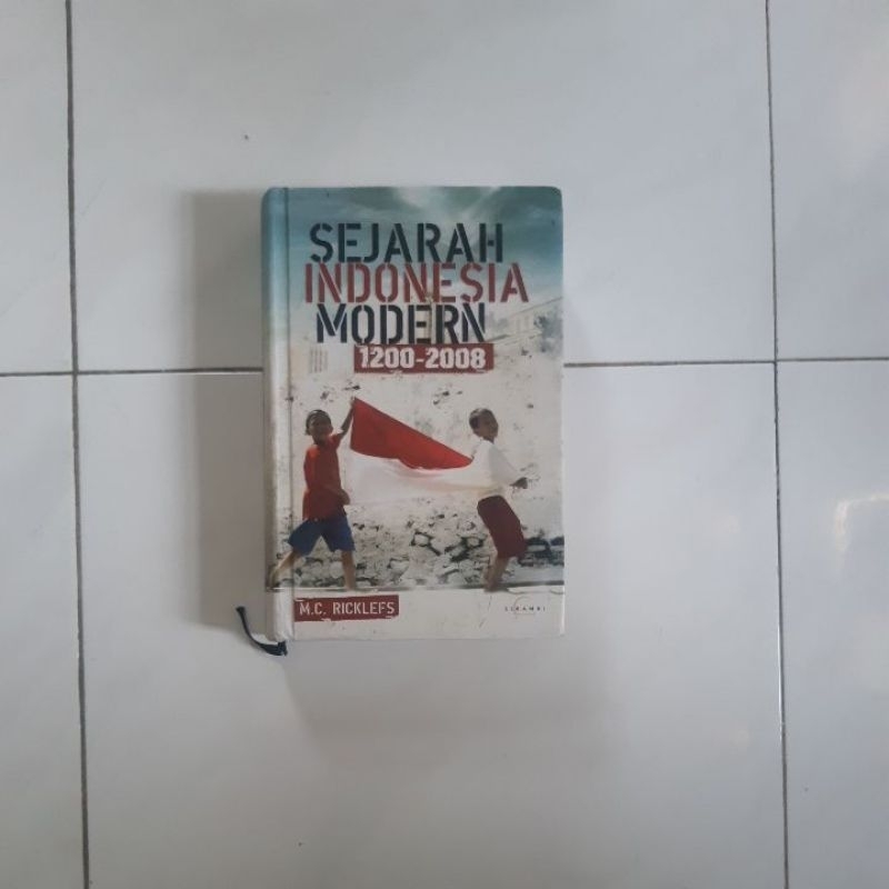 sejarah indonesia modern 1200-2008. mc ricklefs