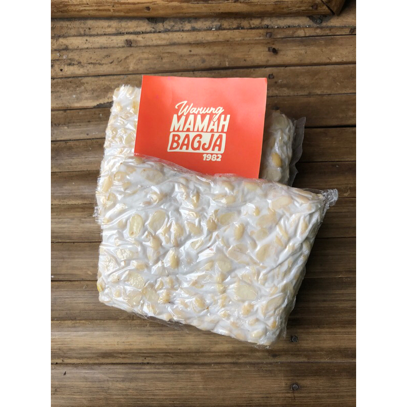 

TEMPE daun pisang Fresh L-M