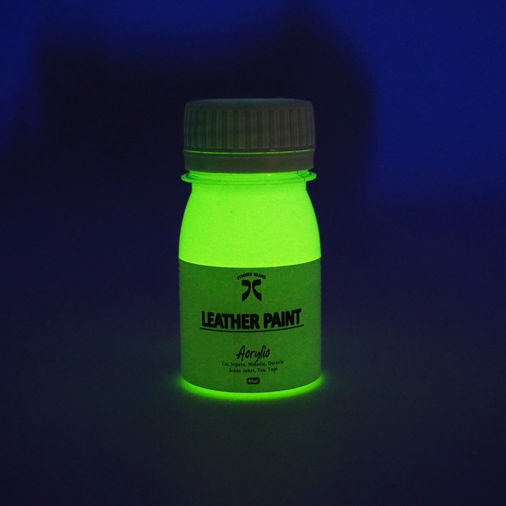 

HJK Cat Glow In The Dark Leather Paint Canvas Cat Sepatu 40ml Summer Brand