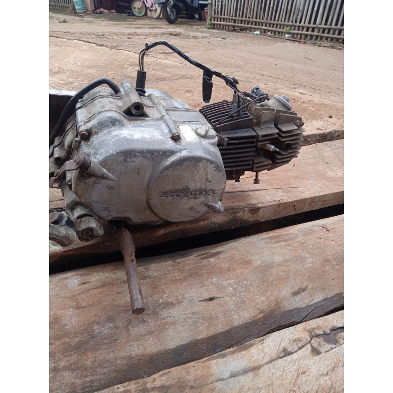 suku cadang Megawin 100