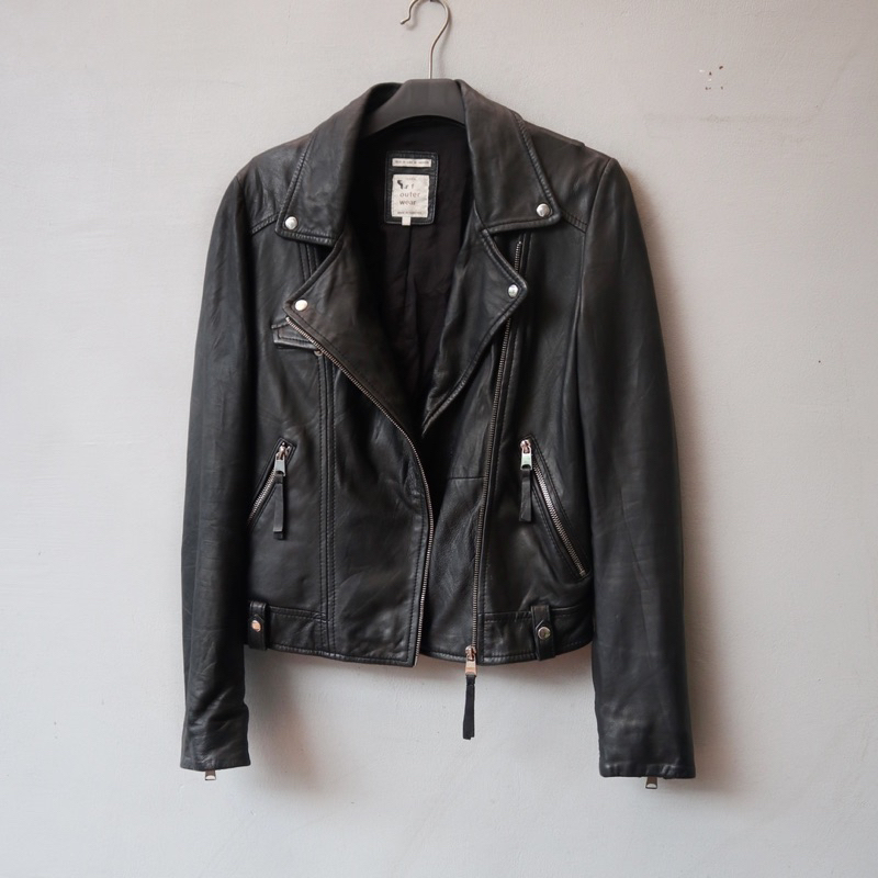 Zaraa Jaket kulit cewek ramones biker motor Pl bekas preloved second