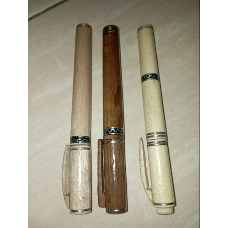 

koleksi cemeti aji motif pulpen