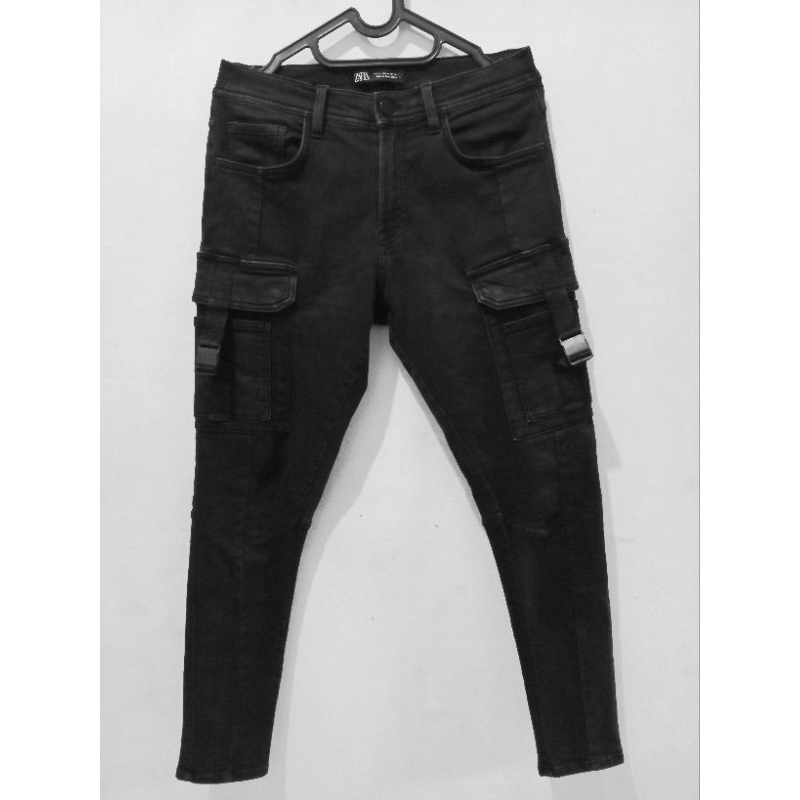 zara man jeans cargo skinny with strap