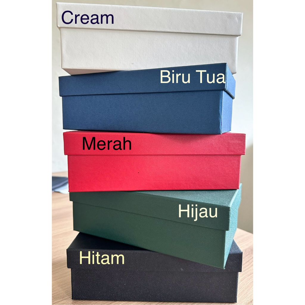 

GIFTBOX premium /hardbox/ 22x11x7 cm LAPIS LEGIT
