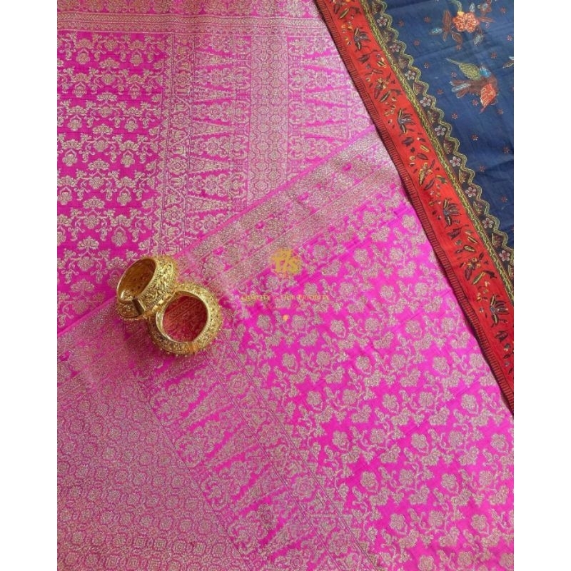 Tujuh Saudara Songket Palembang Warna Shocking Pink